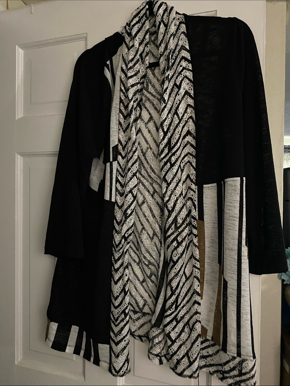 Chico's Black and White Patterned Open-Front Cardigan
